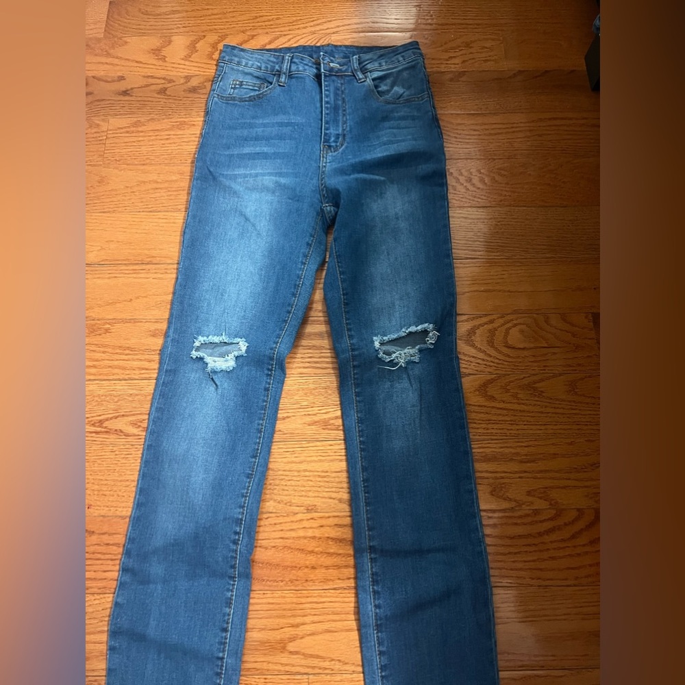 Jeans - Picture 2 of 3